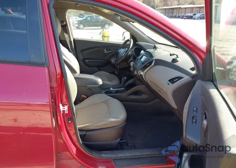 2014 Hyundai Tucson Se z USA, uszkodzony, nr VIN KM8JUCAG6EU853973